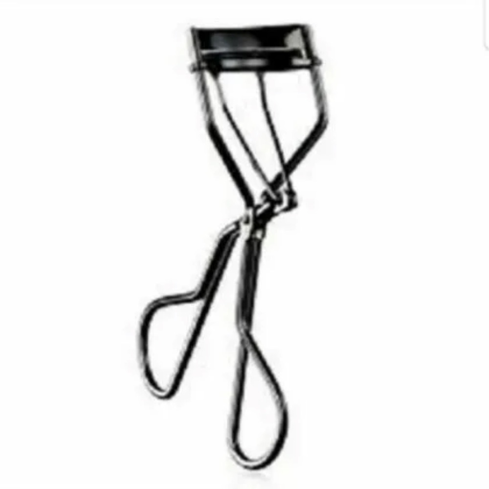 Avon Eye Lash Curler in Black New in Package With Instructions